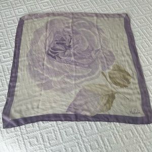 Halston 💯% Authentic vintage scarf